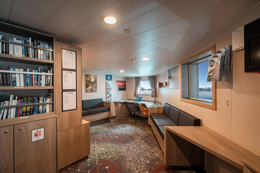 Экспедиционное судно ледового класса Plancius рис.21