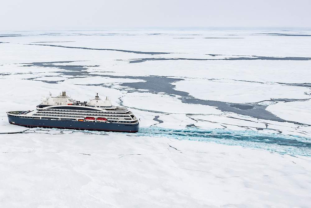 Ледокол класса «люкс» Le Commandant Charcot рис.3
