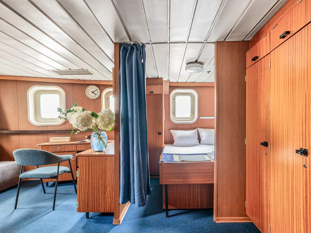 Экспедиционное судно «Академик Шокальский» рис.15