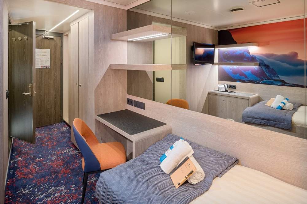 Двухместная каюта с иллюминатором (Hondius) рис.2