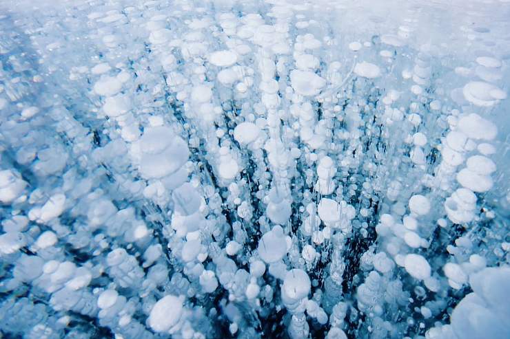 Пузырьки во льду Байкала