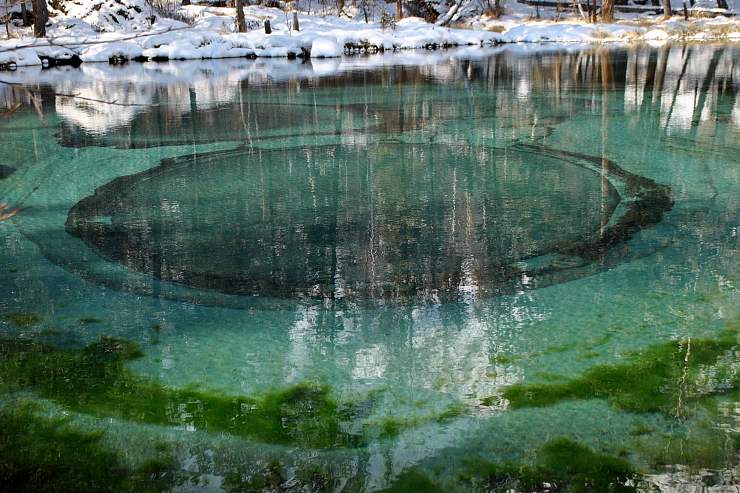 Гейзерное озеро зимой