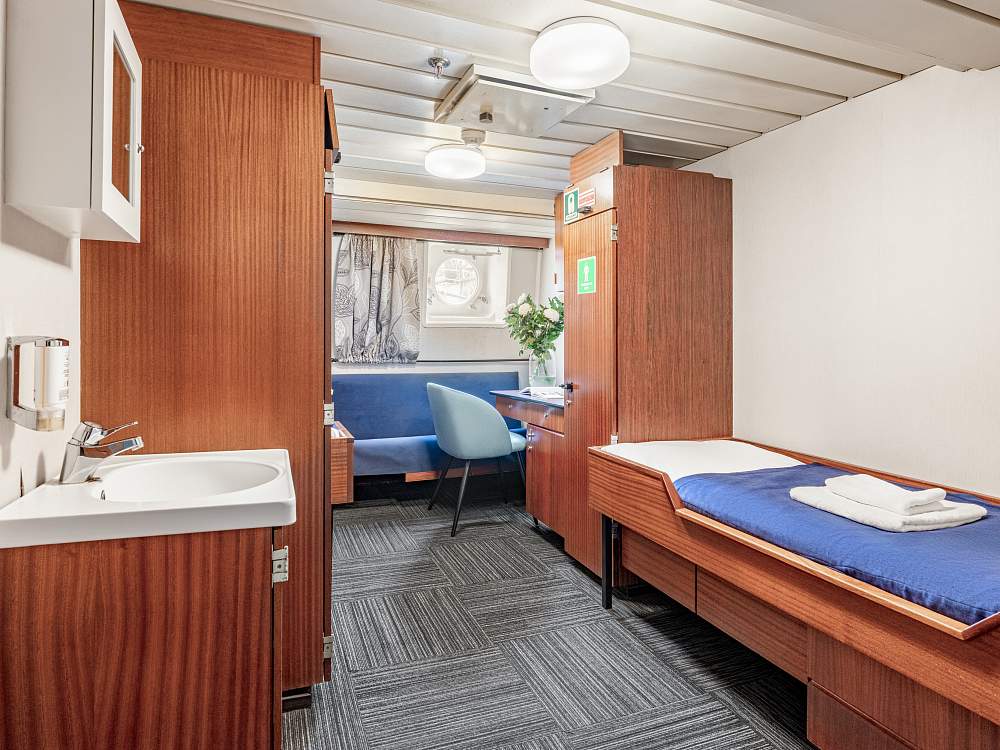 Двухместная каюта (без удобств) («Профессор Хромов») рис.5