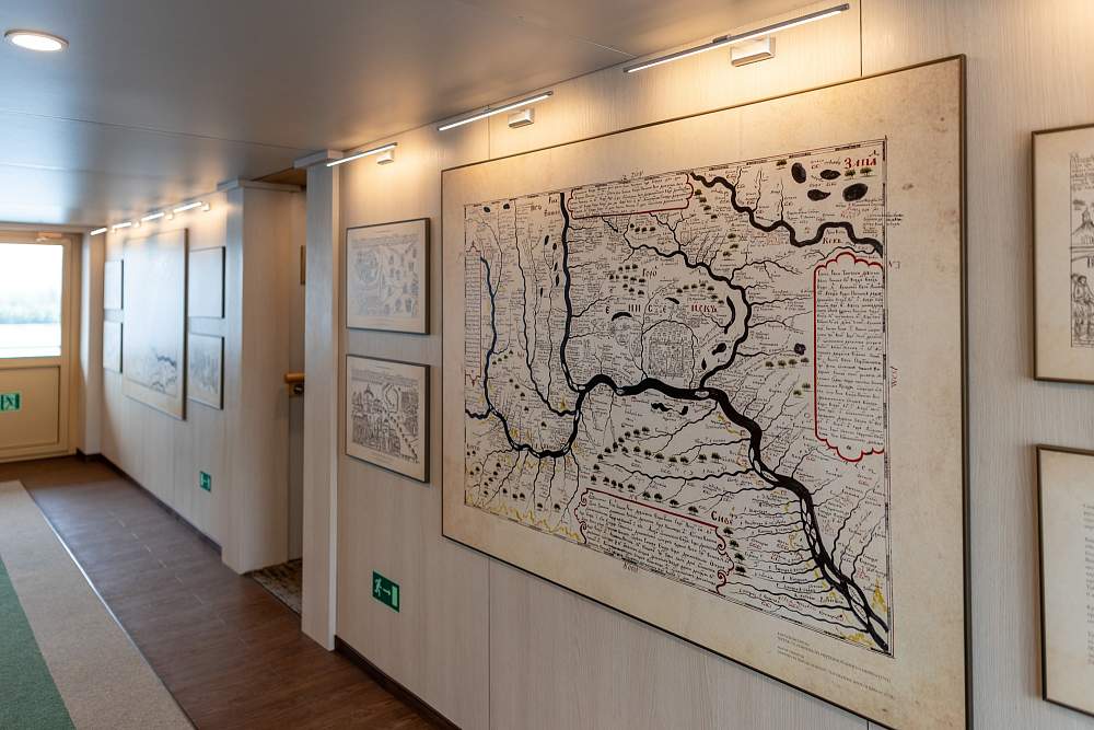 Теплоход «Максим Горький» рис.22