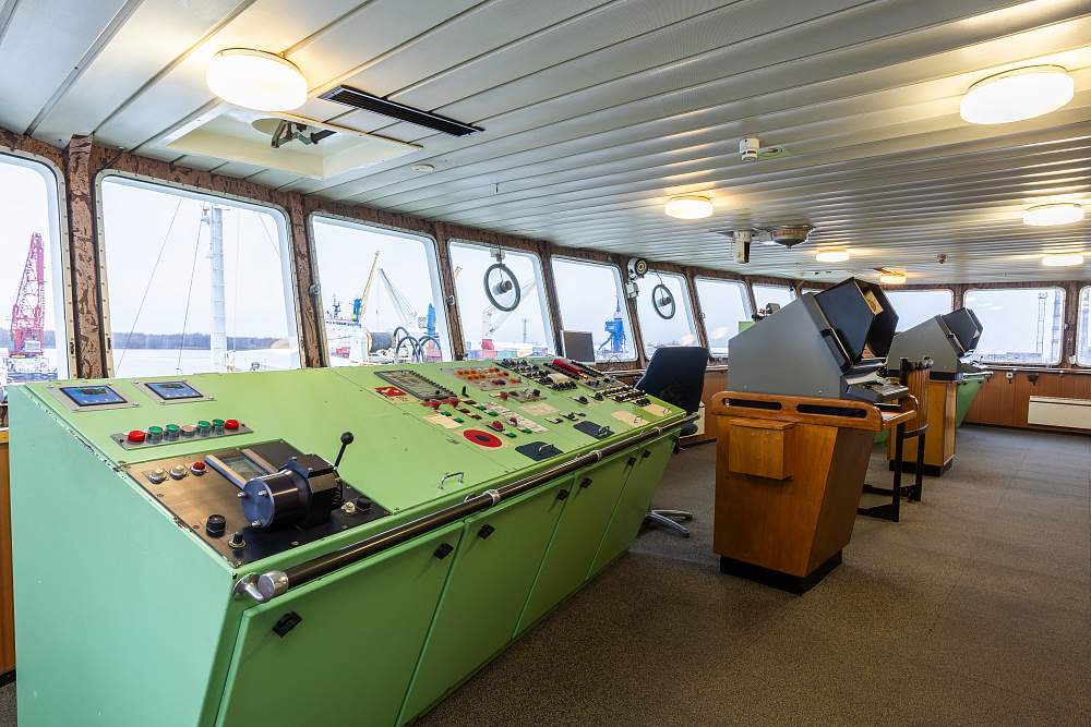 Исследовательское судно ледового класса «Профессор Молчанов» рис.14