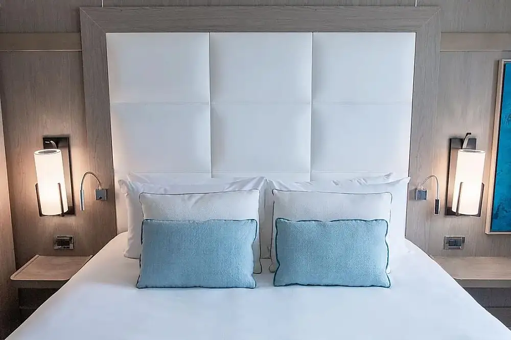 Deluxe Staterooms («Делюкс») (на 3 палубе) (Le Boreal) рис.3