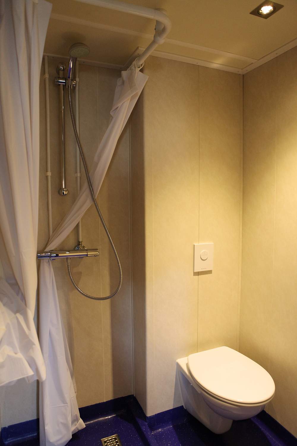 Четырехместная каюта (Ortelius) рис.3