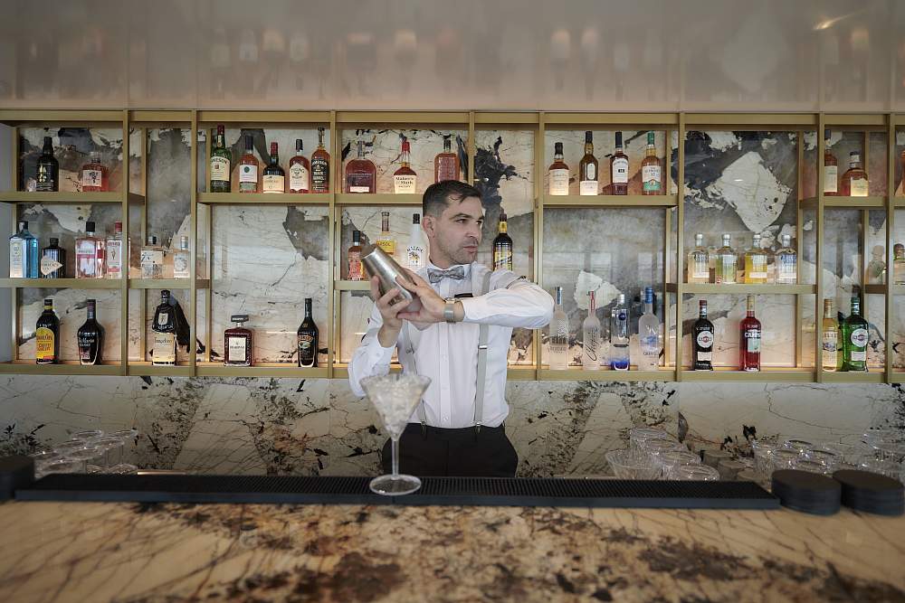 Экспедиционная мега-яхта ледового класса Scenic Eclipse II рис.4