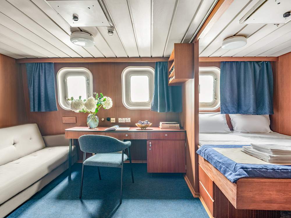 Экспедиционное судно «Академик Шокальский» рис.13