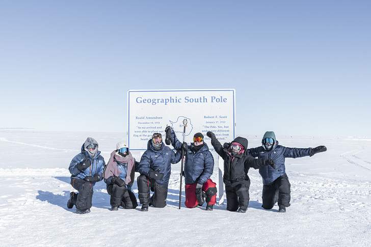 Активный тур в Антарктиду «Полет на Южный полюс и посещение колонии императорских пингвинов. Кейптаун – Антарктика»