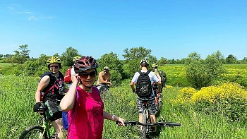 Adventure Guide ADVENTURE GUIDE