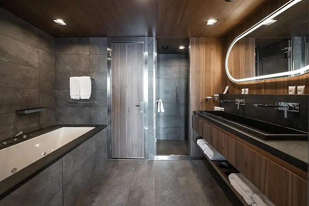 Люкс «Привиледж» (палуба 8) (Le Commandant Charcot) рис.6