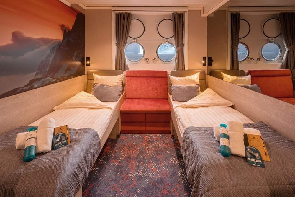 Двухместная каюта с иллюминатором (Hondius) рис.3