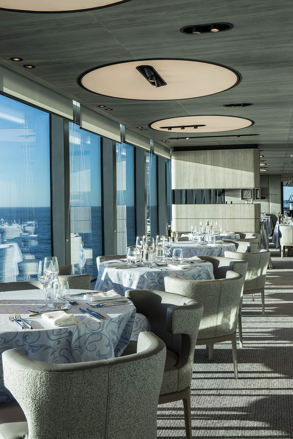 Ледокол класса «люкс» Le Commandant Charcot рис.19