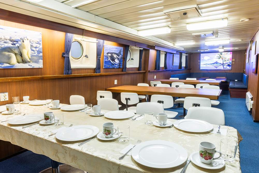 Исследовательское судно ледового класса «Профессор Молчанов» рис.16