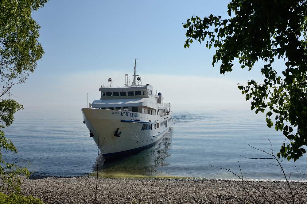 Теплоход «Империя» рис.2