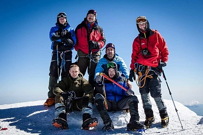 Climbing Mt. Elbrus from the South рис.1