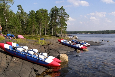 Кивач в Карелии во время туристического маршрута