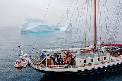 Парусная экспедиция к Антарктическому полуострову на судне Amazone (с перелетом через пролив Дрейка) рис.1