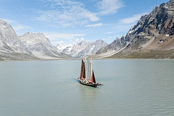 Парусная экспедиция в Восточную Гренландию на судне Eldorado с перелетом через Датский пролив рис.2