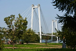Пешеходный мост в центре Красноярска