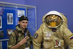 Скафандр космонавта