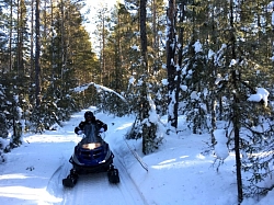Экспедиция на снегоходах «Перевал Дятлова или снежные приключения на Северном Урале» рис.2