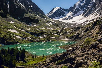 озера и перевалы Алтая на Алтае во время активного маршрута