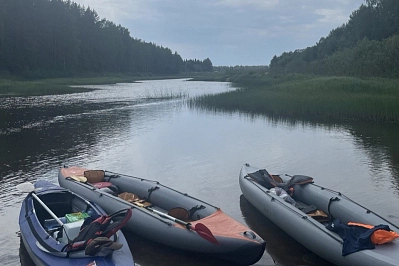 Сплав на байдарках по реке Медведица в Тверской области с машиной сопровождения на майские праздники рис.1