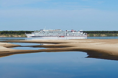 северные архипелаги и реки на севере России во время активного маршрута