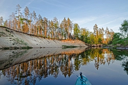 Обрывистые берега реки Лух