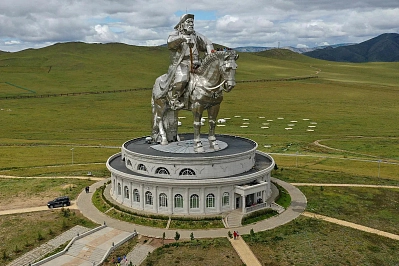 Discover Mongolia: A 5-Day Journey Through History & Nature рис.1
